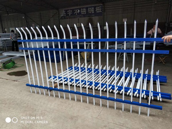 锌钢护栏D型（单向防攀爬） 