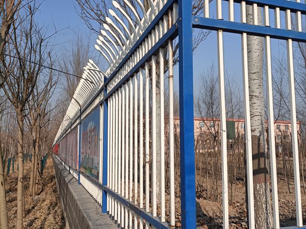 锌钢护栏E型（双向防攀爬） 